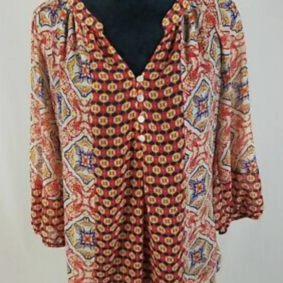 Fig and Flower Anthropologie Blouse Top Size Small Geometric Button V Neck - Picture 8 of 12
